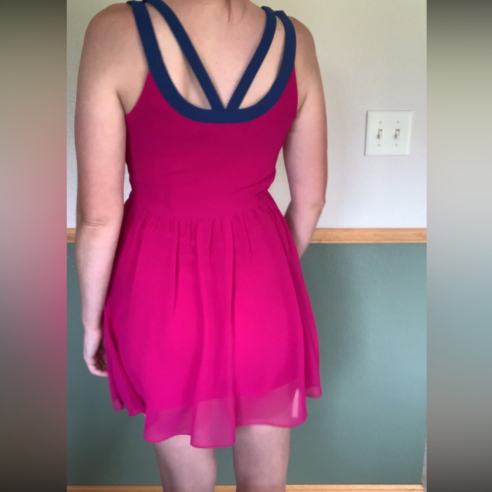 Color blocking dress - Picture 14 of 15